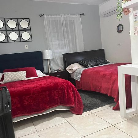 Gavidias Guest House San Lorenzo Ngoại thất bức ảnh